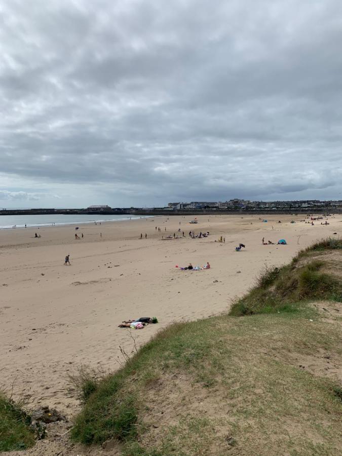 Phoenix Caravan Hire, Trecco Bay Porthcawl Exterior photo