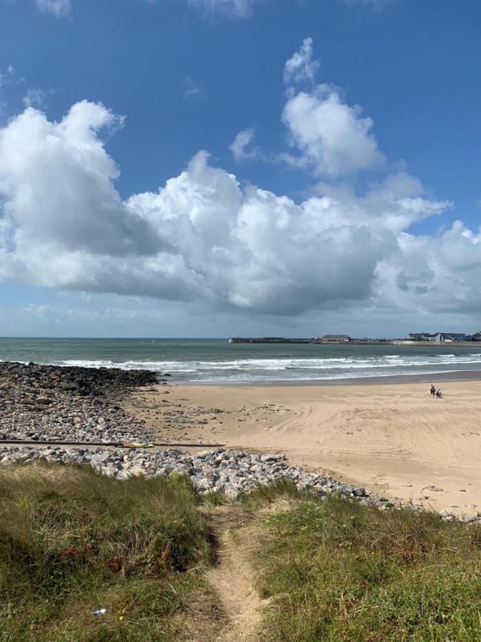 Phoenix Caravan Hire, Trecco Bay Porthcawl Exterior photo