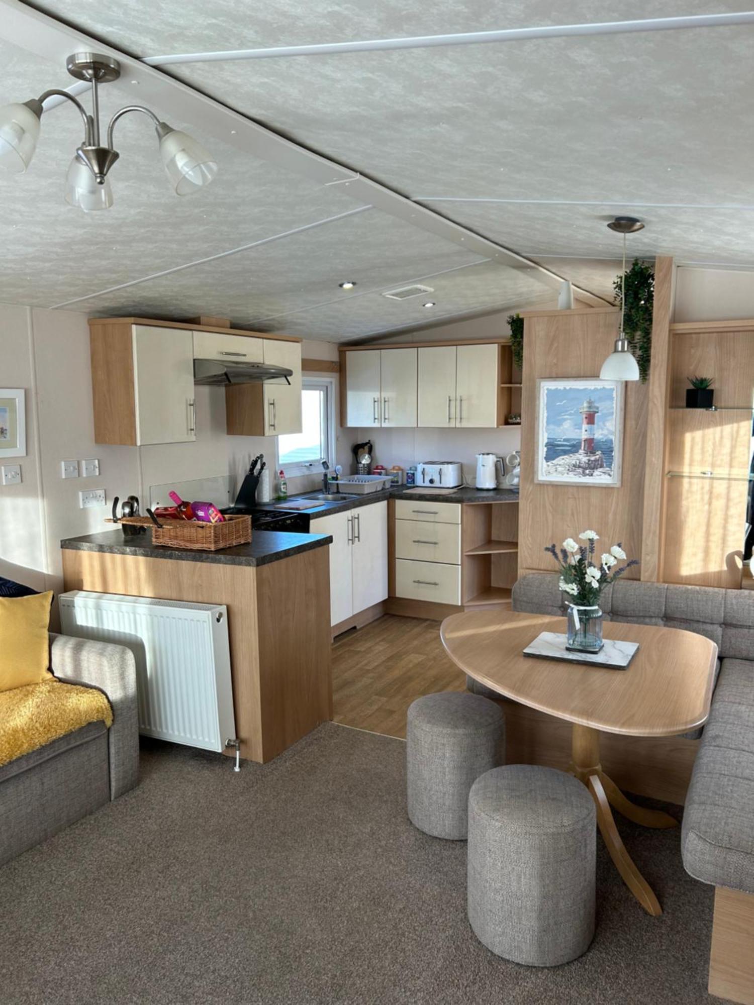 Phoenix Caravan Hire, Trecco Bay Porthcawl Exterior photo